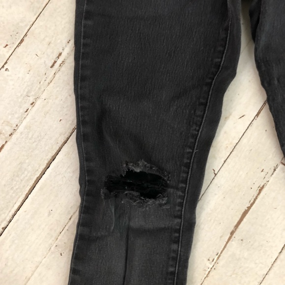 Black Bullhead Denim Jeans - Picture 2 of 5